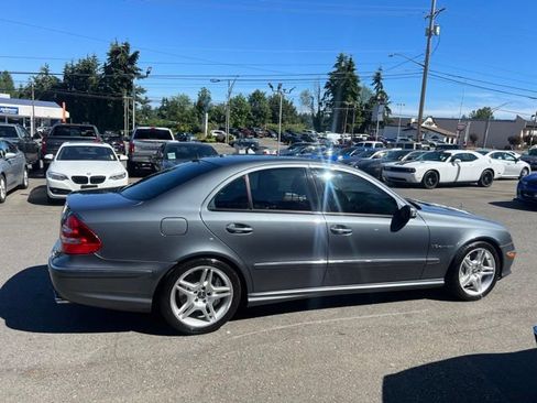 Used 2006 Mercedes-Benz E 55 AMG Sedan image 8