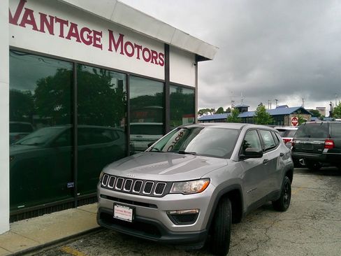 Used 2020 Jeep Compass Sport w/ Cold Weather Group AWD/4WD image 1
