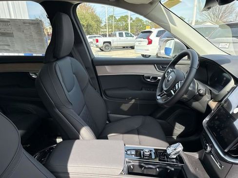 New 2026 Volvo XC90 B6 Plus AWD/4WD image 13