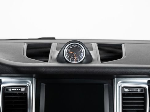 Used 2016 Porsche Macan S image 36