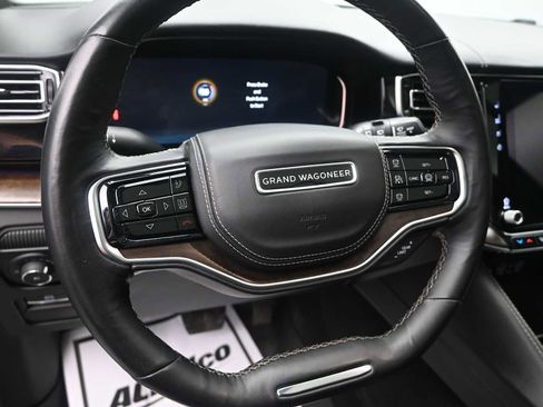 Used 2022 Jeep Grand Wagoneer Series II w/ Convenience Group III image 11