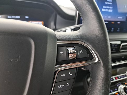 Certified 2022 Lincoln Nautilus FWD w/ Premium Package image 24