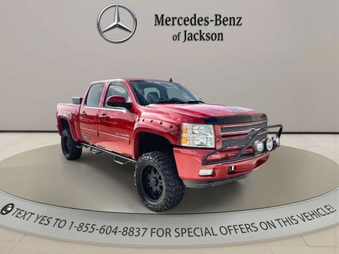 Used 2013 Chevrolet Silverado 1500 LT w/ All-Star Edition AWD/4WD image 2