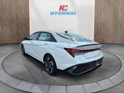 New 2025 Hyundai Elantra SEL