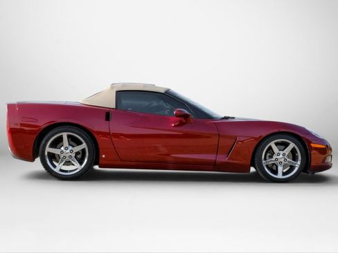 Used 2007 Chevrolet Corvette Convertible w/ Preferred Equipment Group RWD image 6