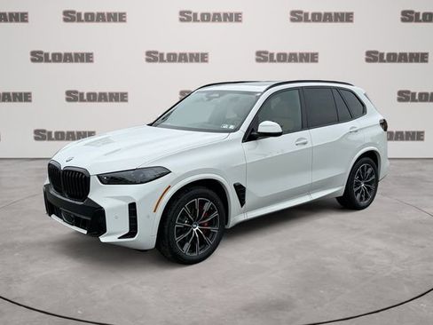 New 2026 BMW X5 xDrive40i w/ M Sport Package AWD/4WD image 1