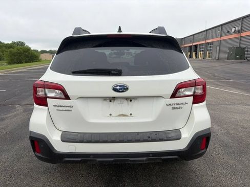 Used 2019 Subaru Outback 3.6R Limited AWD/4WD image 4