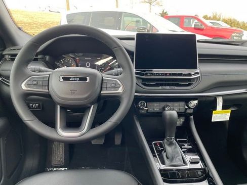 New 2026 Jeep Compass Latitude AWD/4WD image 14