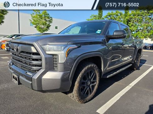 Used 2025 Toyota Tundra Limited AWD/4WD image 1