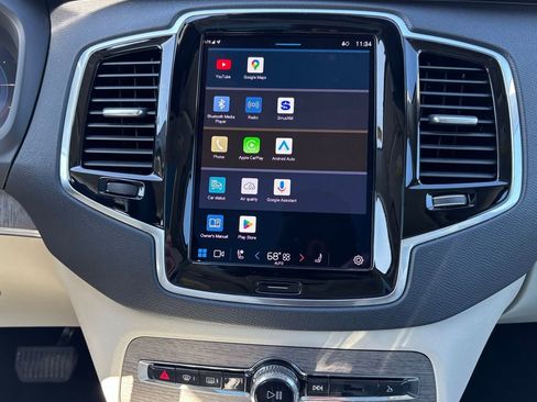 Used 2023 Volvo XC90 T8 Plus w/ Protection Package image 9