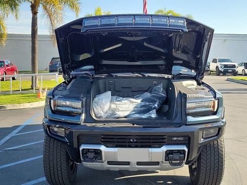 Used 2026 GMC Hummer EV SUV image 27