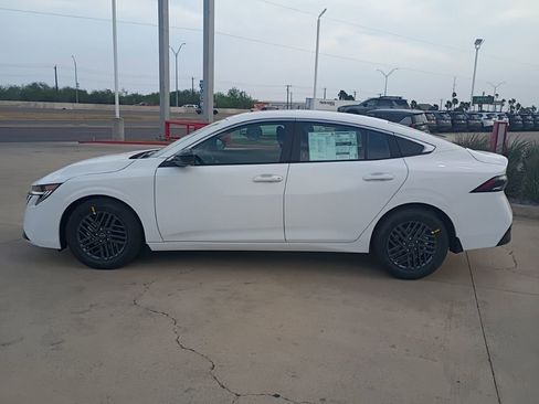 New 2026 Nissan Sentra SV w/ SV Convenience Package FWD image 3