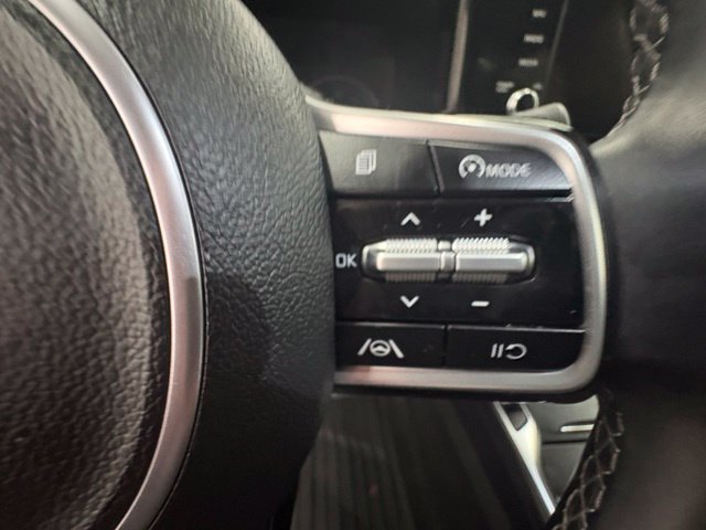 Used 2023 Kia Sorento S w/ Panoramic Sunroof Package AWD/4WD image 17
