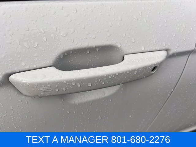 Used 2023 Jeep Grand Cherokee L Limited AWD/4WD image 13