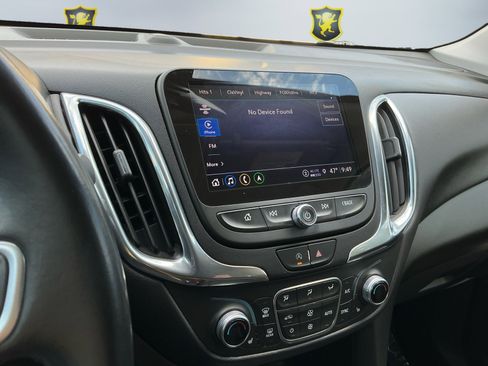 Used 2022 Chevrolet Equinox LT image 11