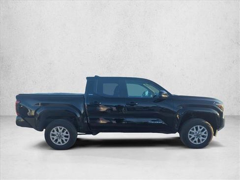 Used 2024 Toyota Tacoma SR5 image 4