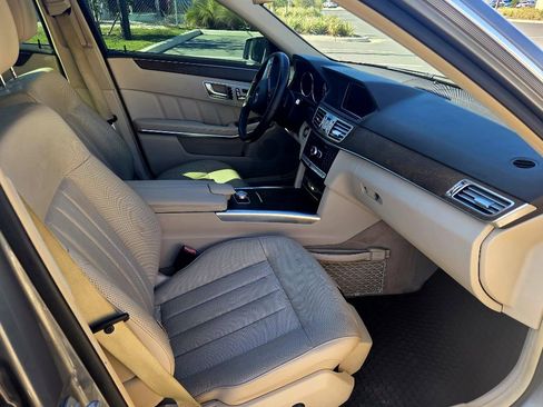 Used 2014 Mercedes-Benz E 250 BlueTEC Sedan image 9