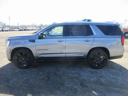 New 2026 GMC Yukon Denali w/ Denali Reserve Package image 8