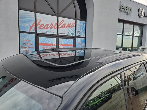 New 2025 Jeep Grand Cherokee L Limited w/ Luxury Tech Group II image 18