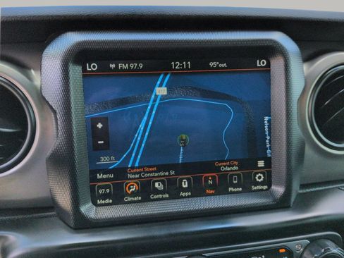 Used 2021 Jeep Wrangler Unlimited Sport AWD/4WD image 24