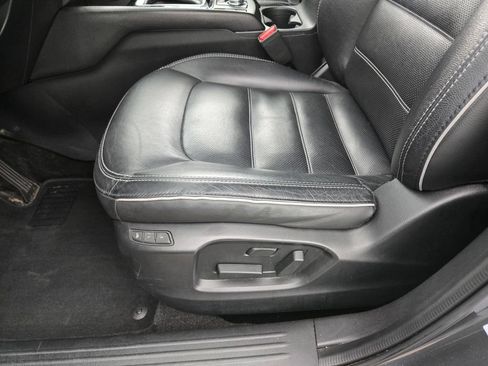 Used 2025 MAZDA CX-5 AWD 2.5 S w/ Preferred Package image 15
