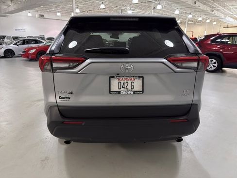 Used 2025 Toyota RAV4 LE image 7