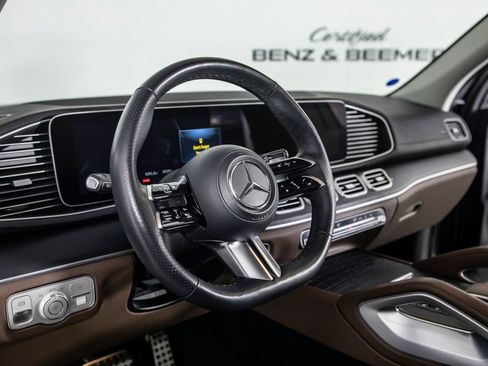 Used 2024 Mercedes-Benz GLS 450 4MATIC image 25