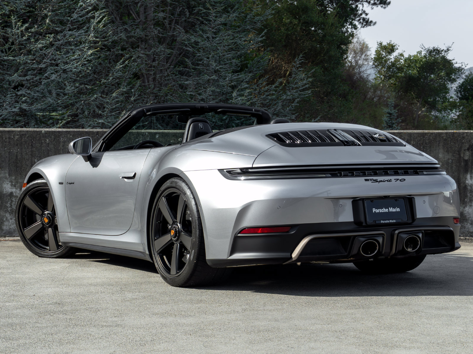 Certified 2026 Porsche 911 GTS RWD image 3