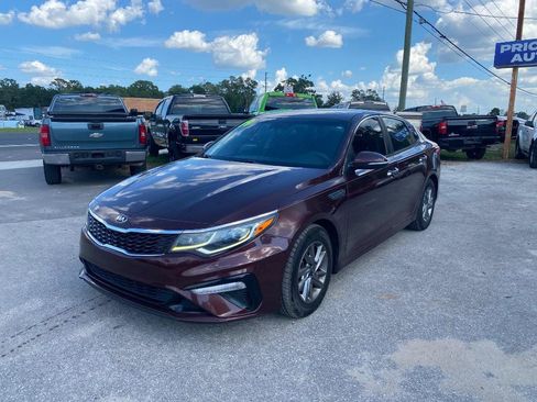 Used 2019 Kia Optima LX FWD image 2