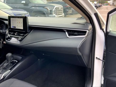 Used 2024 Toyota Corolla LE FWD image 18