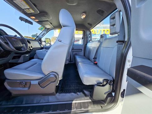 Used 2015 Ford F350 XL w/ Power Equipment Group AWD/4WD image 12