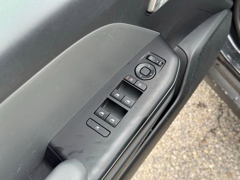 Used 2025 Kia K4 FWD image 11
