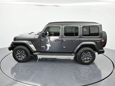 New 2026 Jeep Wrangler Unlimited Sahara AWD/4WD image 38