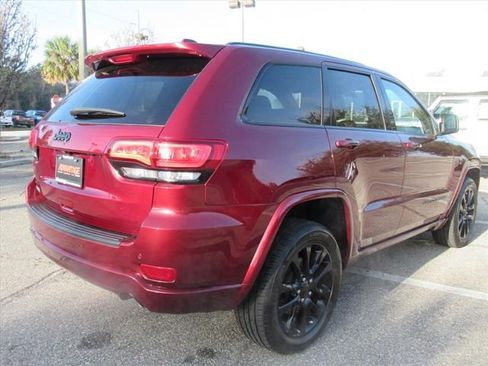 Used 2021 Jeep Grand Cherokee Laredo X image 7