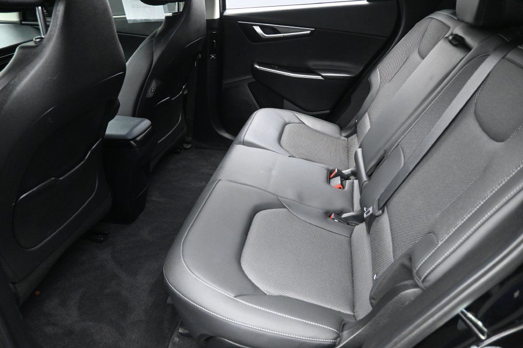 Used 2024 Kia EV6 Light AWD/4WD image 9