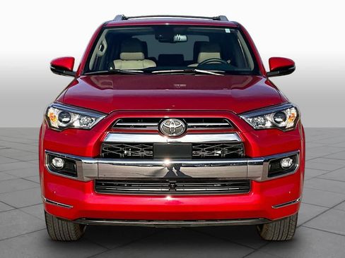 Used 2024 Toyota 4Runner Limited AWD/4WD image 4