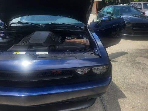 Used 2013 Dodge Challenger R/T RWD image 79