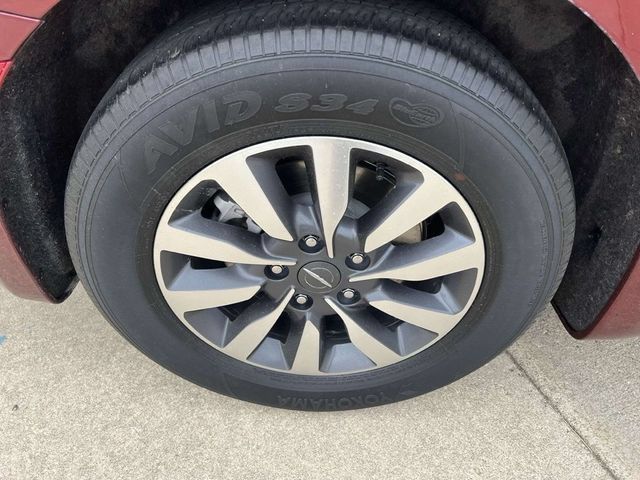 Used 2022 Chrysler Pacifica Limited FWD image 22