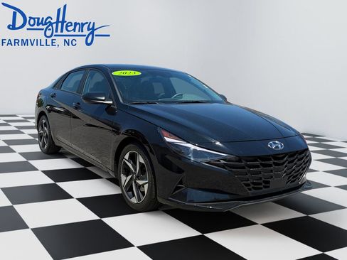 Used 2023 Hyundai Elantra SEL w/ Convenience Package FWD image 7