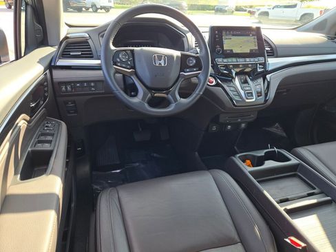 Used 2023 Honda Odyssey Touring image 23
