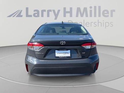 Used 2024 Toyota Corolla LE FWD image 4