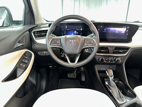 Certified 2024 Buick Encore GX Preferred w/ Comfort Package image 2