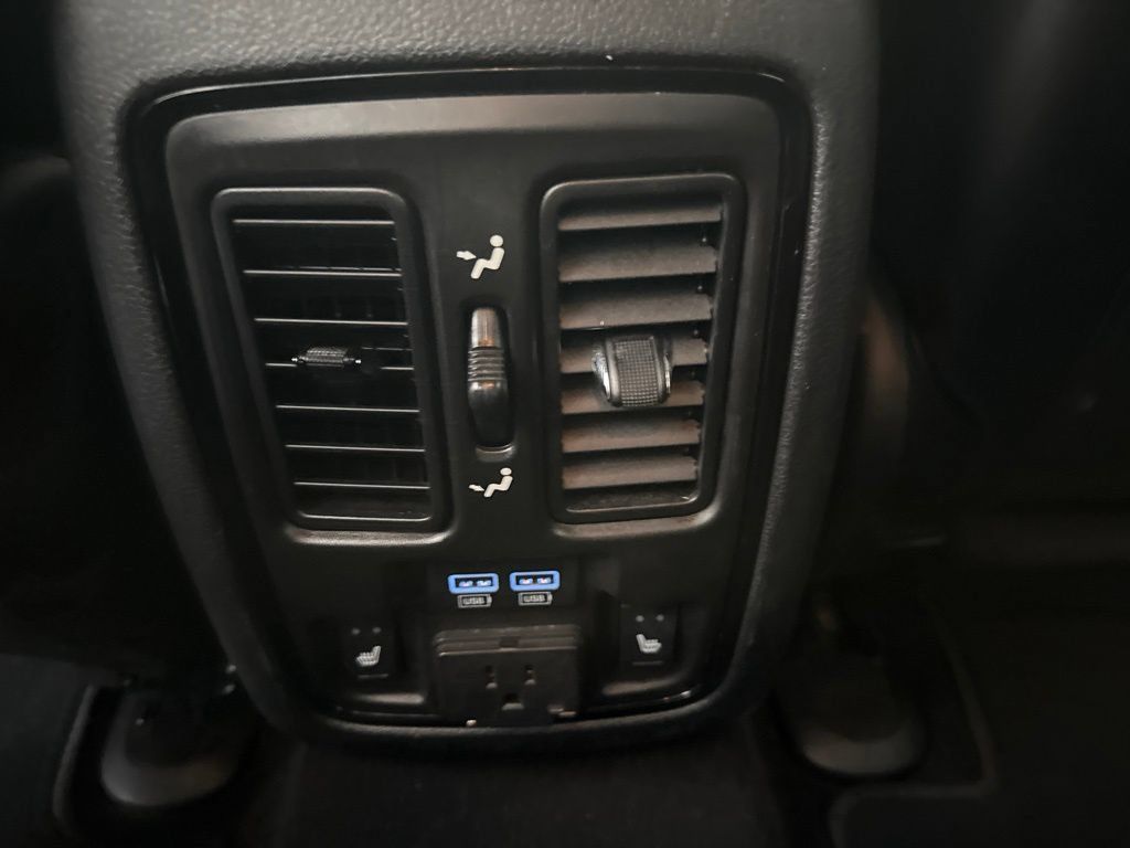 Used 2024 Dodge Durango GT AWD/4WD image 12