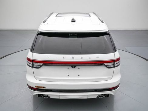 Used 2025 Lincoln Aviator Reserve w/ Luxury Package AWD/4WD image 6