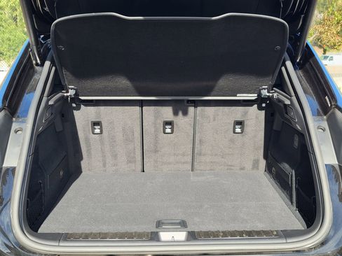 Used 2025 Porsche Macan 4S Electric image 31