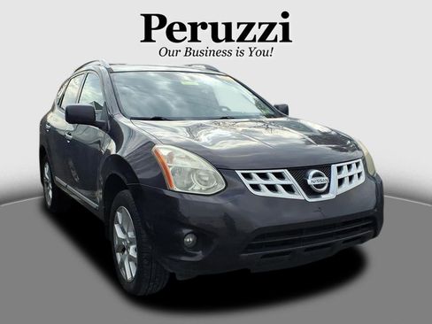 Used 2013 Nissan Rogue SL image 1