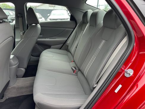 Certified 2023 Hyundai Elantra SEL w/ Convenience Package FWD image 11