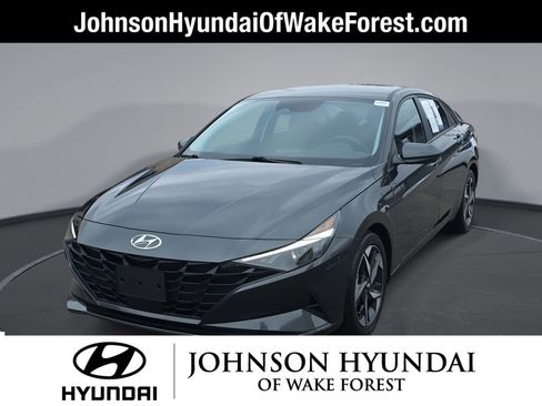 Certified 2023 Hyundai Elantra SEL w/ Convenience Package image 1