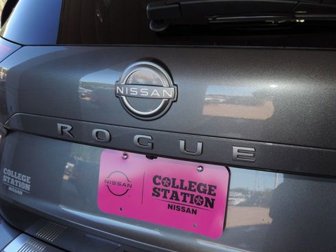 New 2026 Nissan Rogue SV image 12