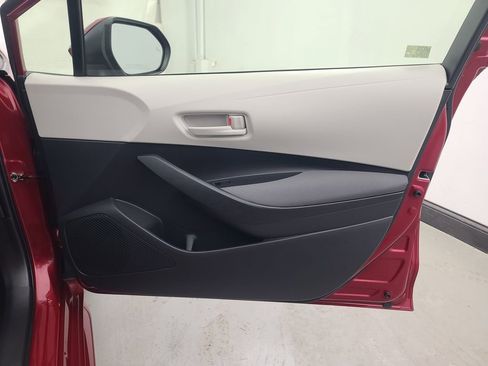 Used 2023 Toyota Corolla LE image 15